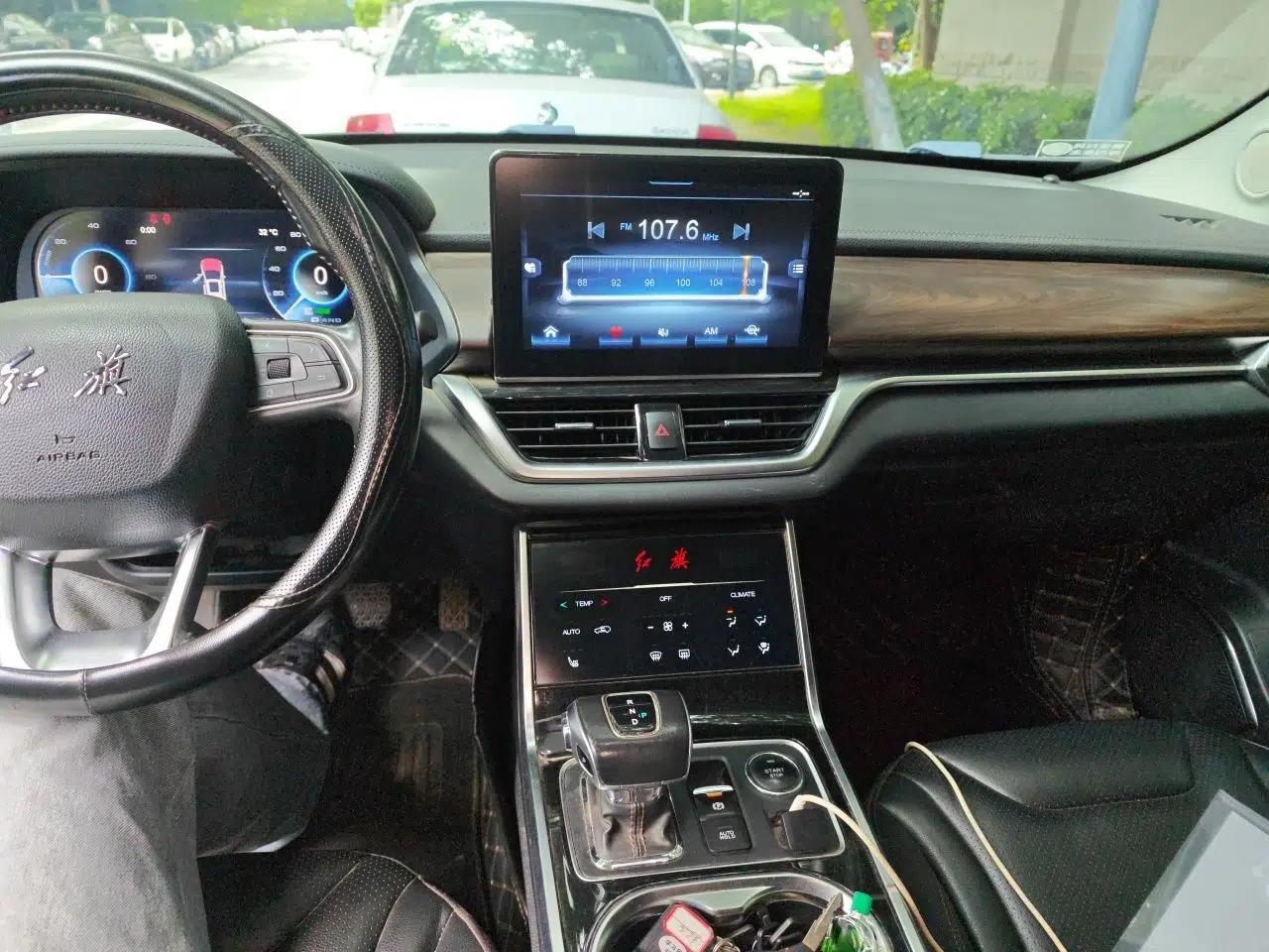 Hongqi E-HS3 2019 Zhilian Qiyue Two-Wheel Drive Version — миниатюра 13