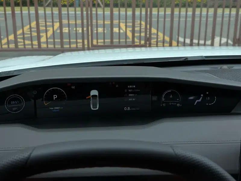 Changan UNI-V 2023 2.0T Speed Edition — миниатюра 12