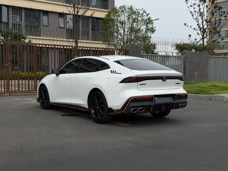 Changan UNI-V 2023 2.0T Speed Edition — миниатюра 5