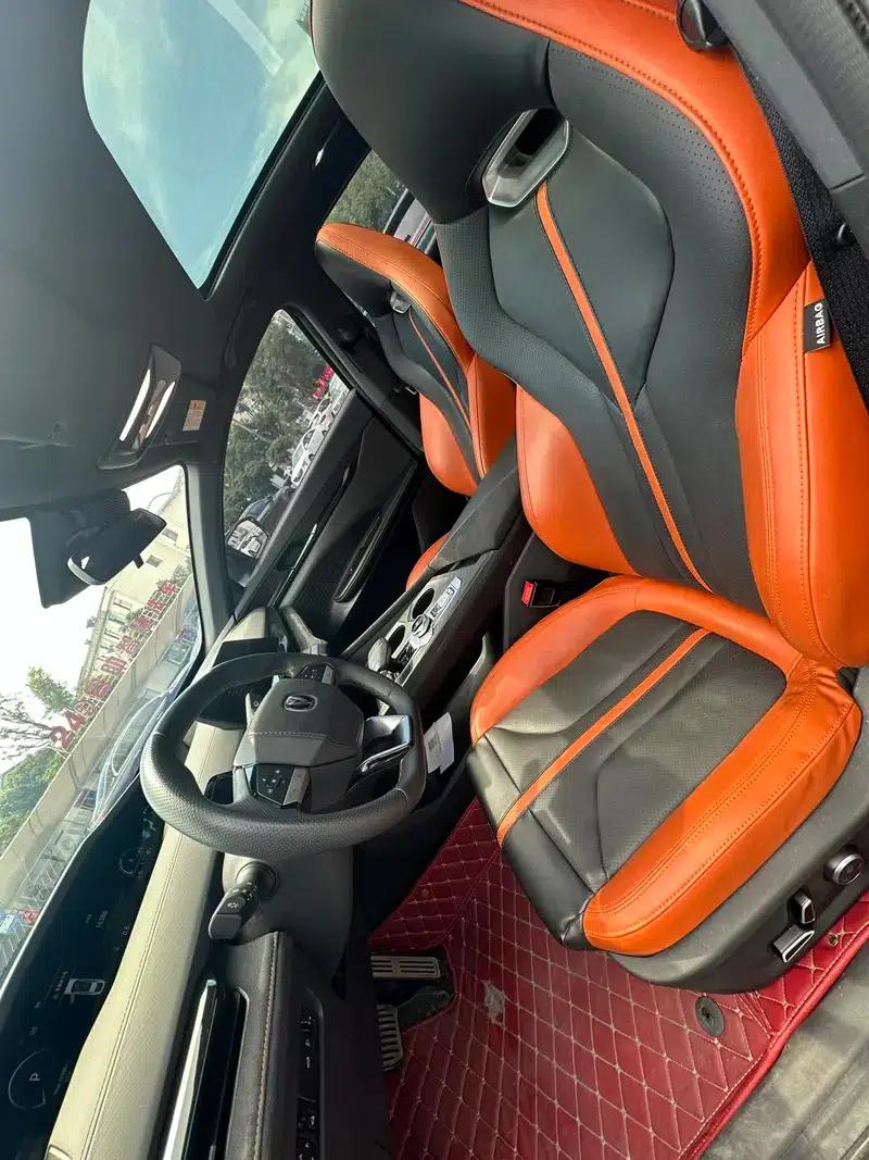 Changan UNI-V 2024 1.5T Premium Edition — миниатюра 9