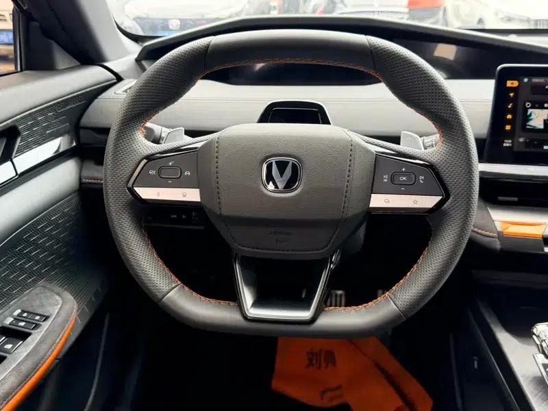 Changan UNI-V 2022 1.5T Sport Edition — миниатюра 16