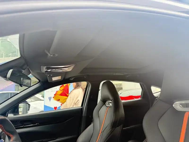 Changan UNI-V 2024 1.5T Premium Edition — миниатюра 12