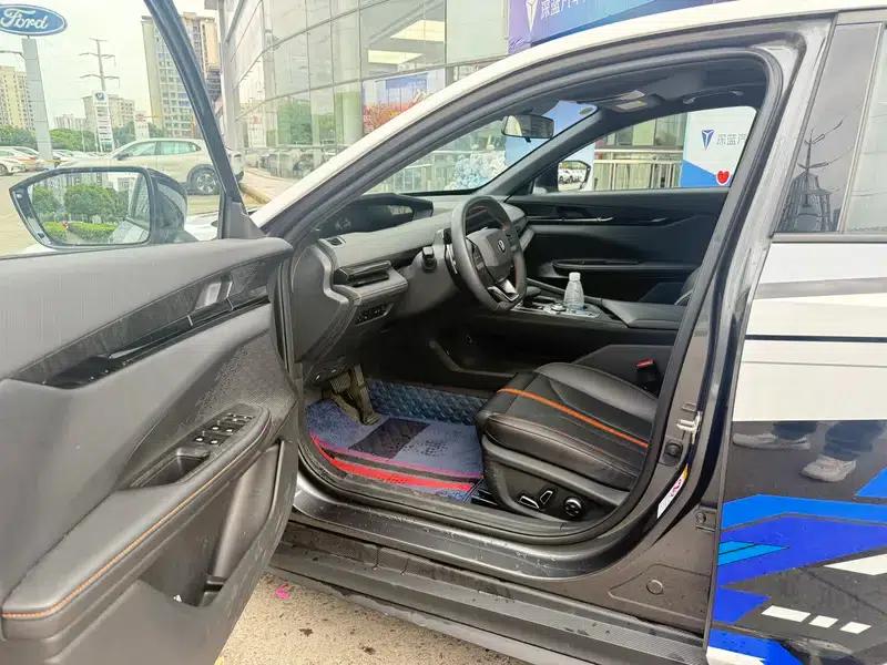 Changan UNI-V 2024 1.5T Premium Edition — миниатюра 10