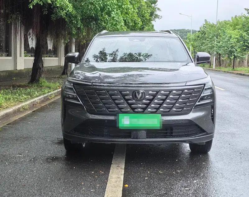 Changan CS75 PLUS 2025 Fourth Generation 1.5T New Blue Whale Smart Flagship Edition — миниатюра 2