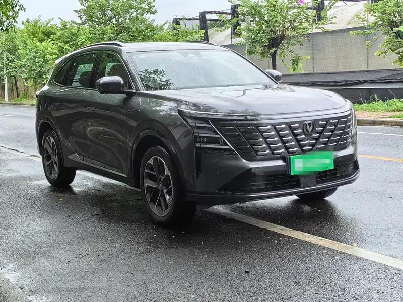 Changan CS75 PLUS 2025 Fourth Generation 1.5T New Blue Whale Smart Flagship Edition — миниатюра 3