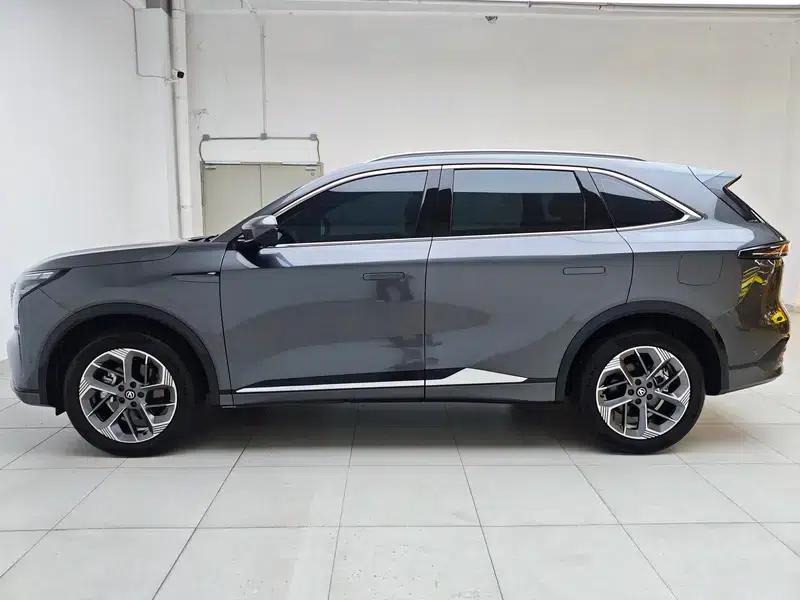 Changan CS75 PLUS 2025 Fourth Generation 1.5T New Blue Whale Smart Flagship Edition — миниатюра 4