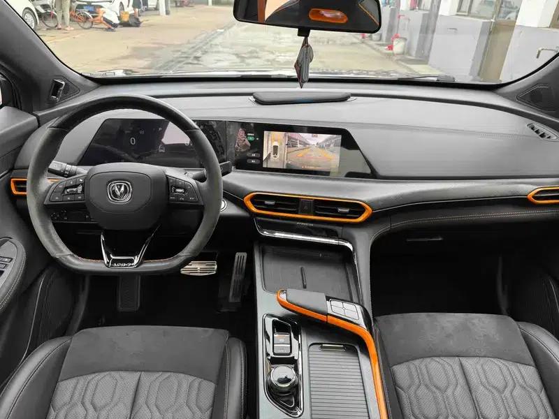 Changan UNI-T 2022 1.5T Sport Premium Edition — миниатюра 7