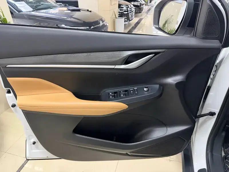 Changan CS55 PLUS 2022 Blue Whale Edition 1.5T DCT Luxury Model — миниатюра 6