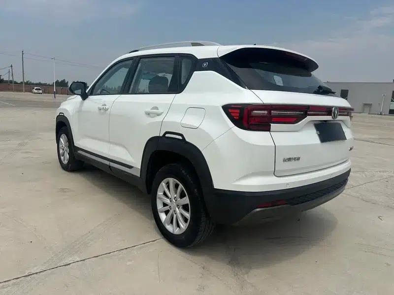 Changan CS35 PLUS 2021 Glory Million Edition 1.6L CVT Deluxe Edition — миниатюра 5