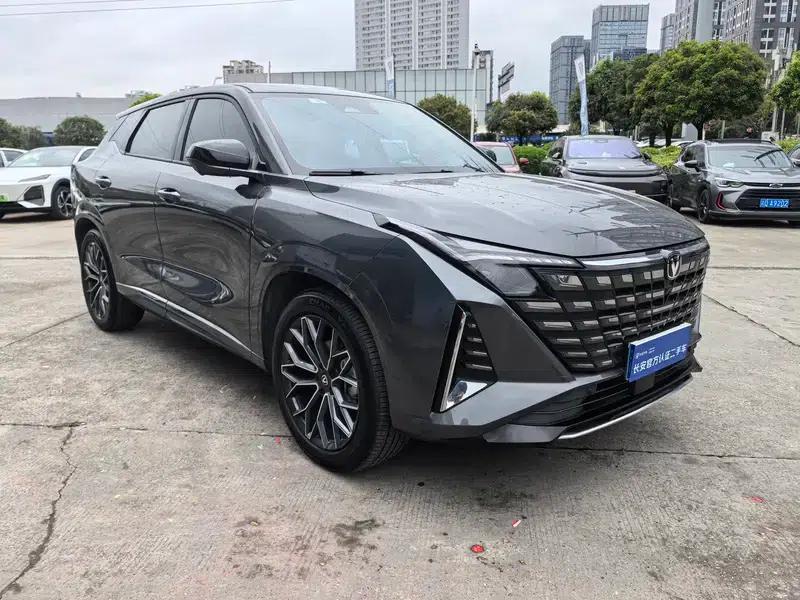 Changan UNI-Z 2025 1.5T DCT Luxury Edition — миниатюра 3