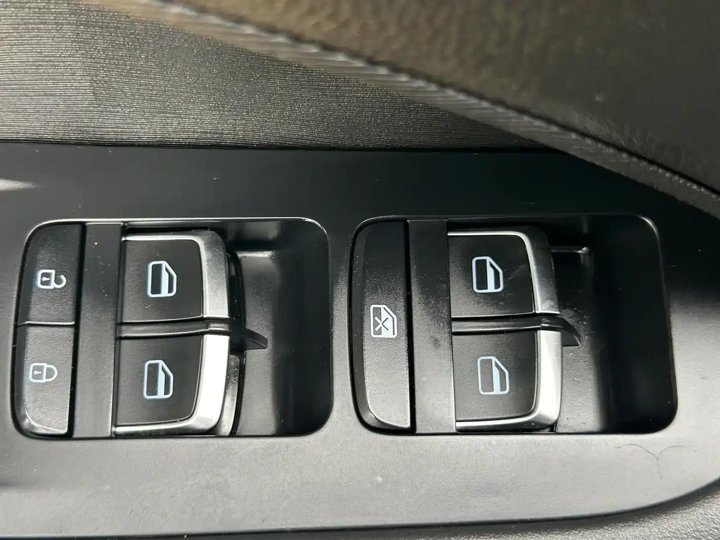 Jetour X90 2019 1.5T Automatic Premium 5-seater National V Emission Standard — миниатюра 15