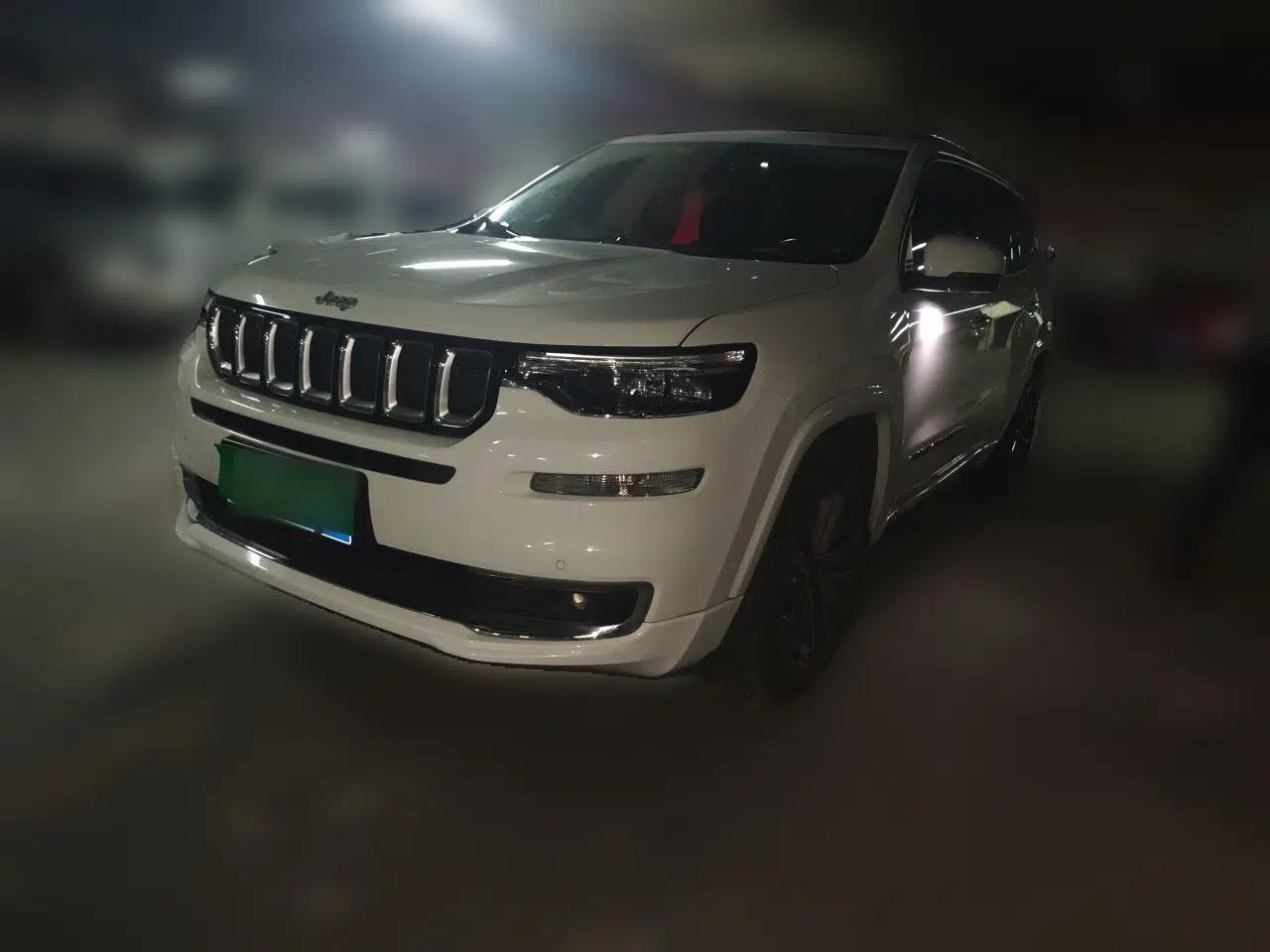 Jeep Grand Commander 2018 2.0T Four-Wheel Drive Smart Enjoyment Version China V Emission Standard — миниатюра 1