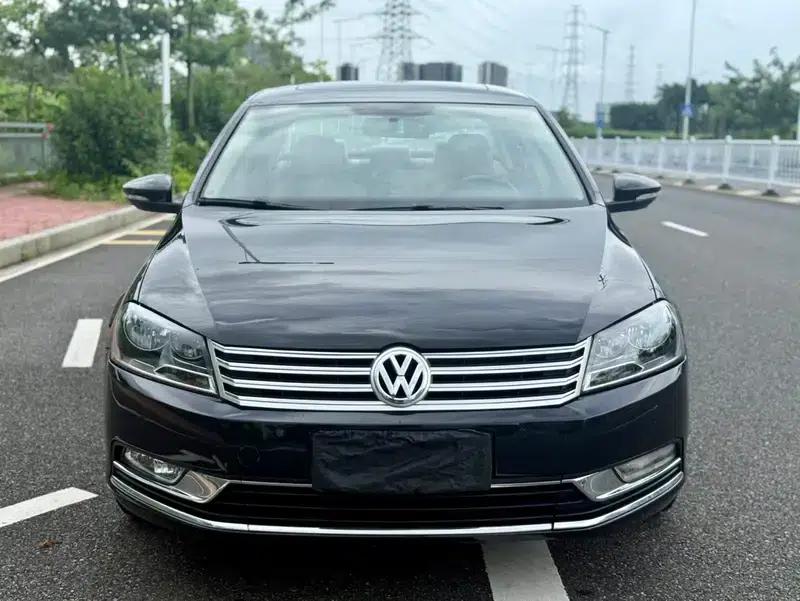 2013 Volkswagen Passat 1.8TSI Leading Edition — миниатюра 2