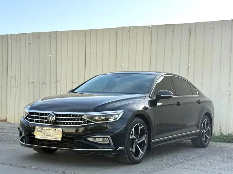 Volkswagen Magotan 2023 2 Millionth Unit Commemorative Edition 330TSI DSG Luxury — миниатюра 1