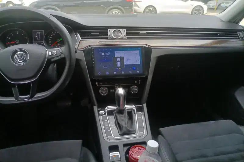 2017 Volkswagen Passat 380TSI DSG Luxury — миниатюра 13