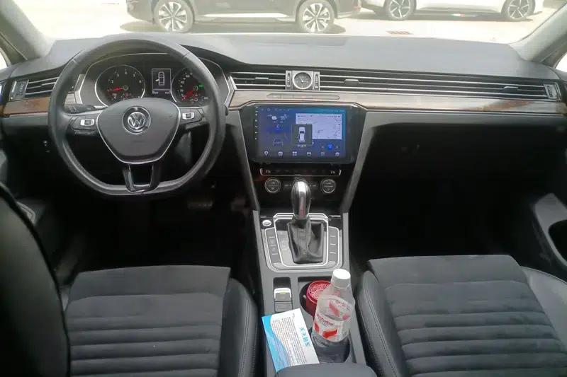 2017 Volkswagen Passat 380TSI DSG Luxury — миниатюра 14
