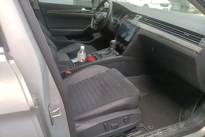 2017 Volkswagen Passat 380TSI DSG Luxury — миниатюра 10
