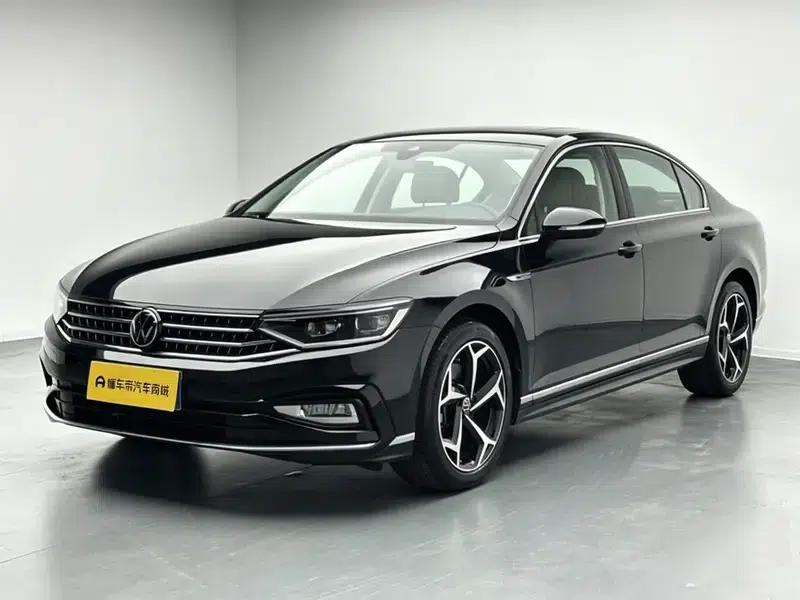 2024 Volkswagen Magotan 330TSI DSG Luxury Edition (2 Million Units Limited Edition) — миниатюра 1