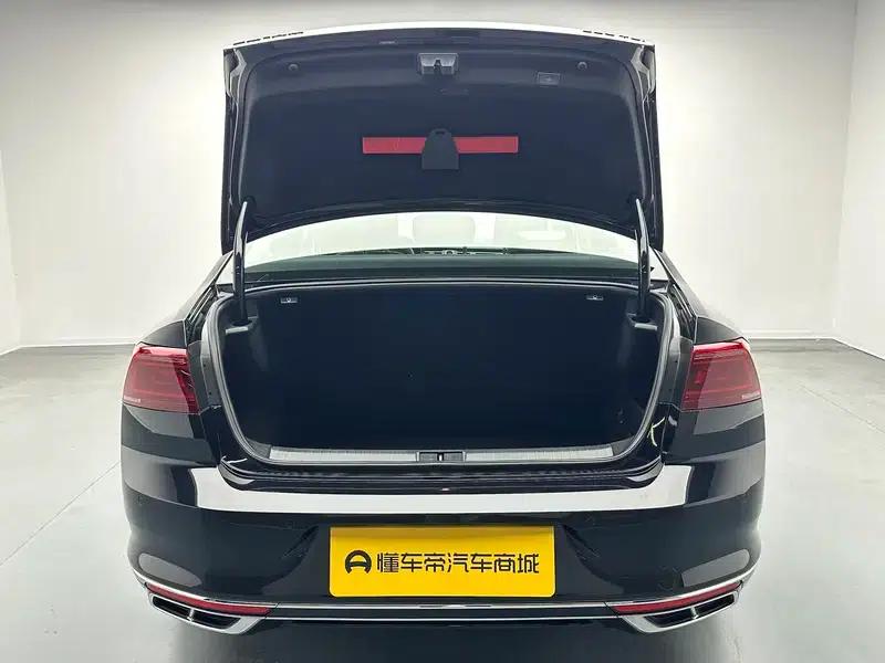 2024 Volkswagen Magotan 330TSI DSG Luxury Edition (2 Million Units Limited Edition) — миниатюра 20