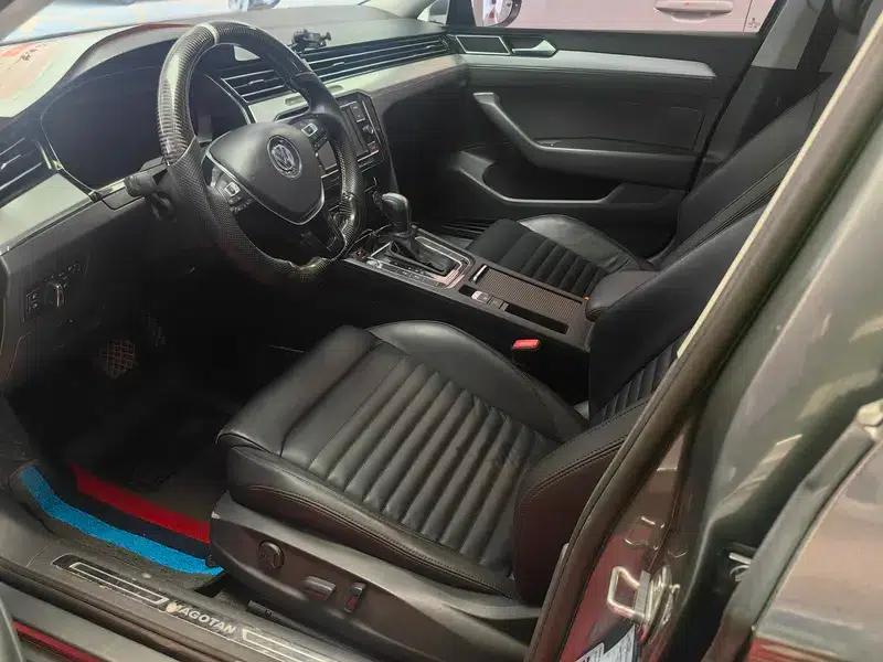 2017 Volkswagen Magotan 330TSI DSG Leading Edition — миниатюра 13