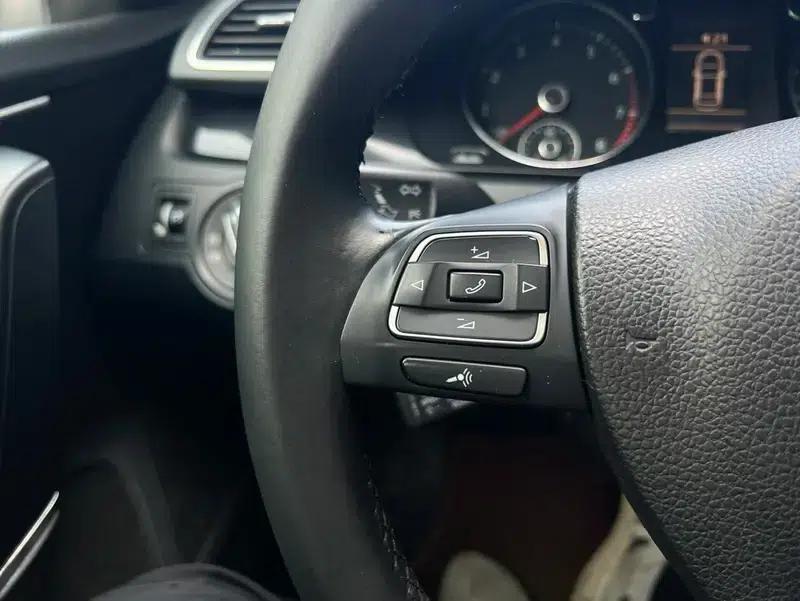 2012 Volkswagen Passat Facelift 1.8TSI Comfort Model — миниатюра 40