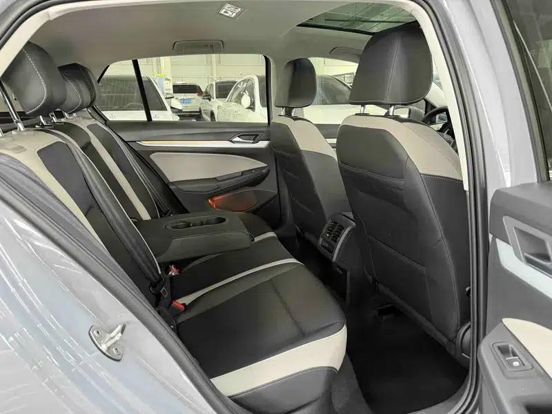 2023 Golf 280TSI DSG Pro — миниатюра 21
