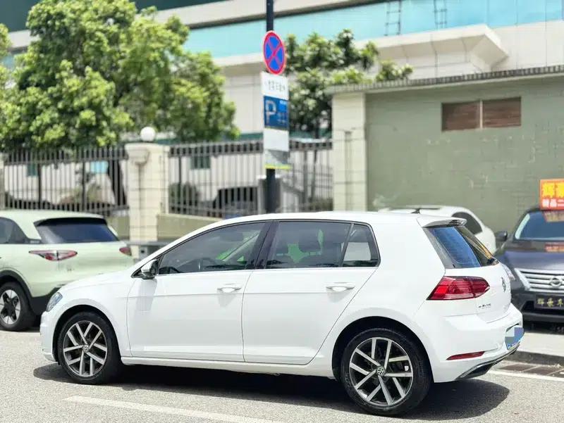 2020 Golf 200TSI DSG Comfort — миниатюра 4