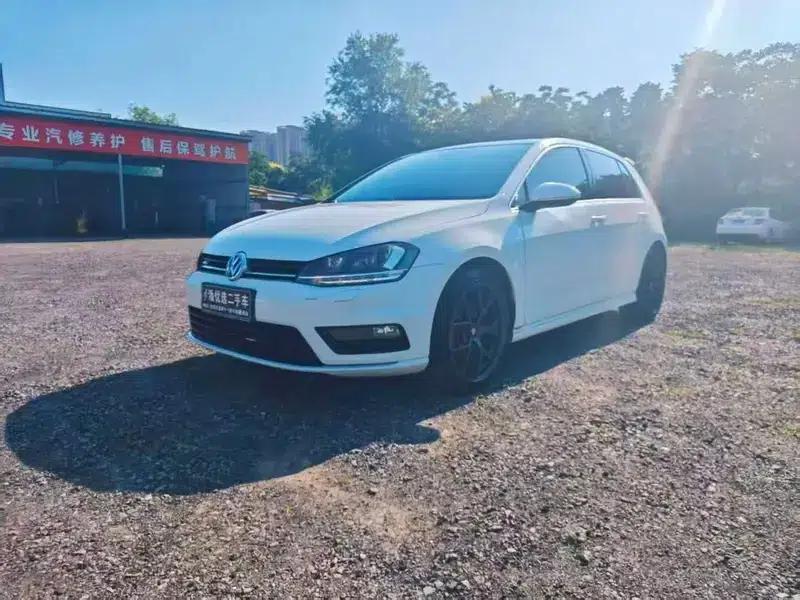 2017 Golf 280TSI Automatic R-Line Millionth Unit Edition — миниатюра 1