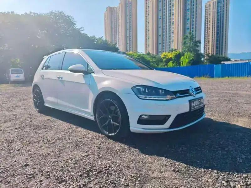 2017 Golf 280TSI Automatic R-Line Millionth Unit Edition — миниатюра 3