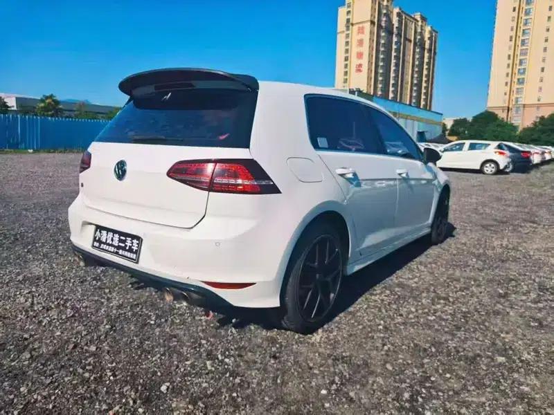 2017 Golf 280TSI Automatic R-Line Millionth Unit Edition — миниатюра 6