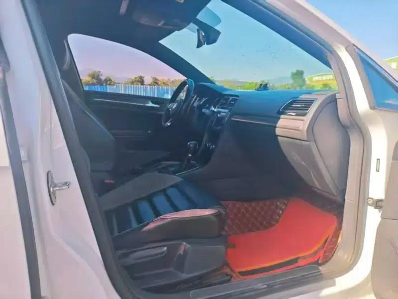 2017 Golf 280TSI Automatic R-Line Millionth Unit Edition — миниатюра 7