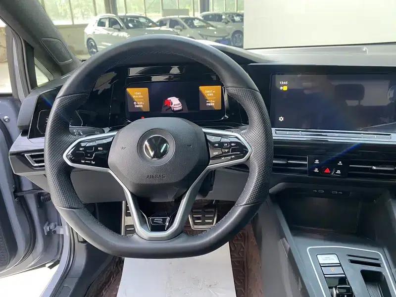 2023 Golf 280TSI DSG R-Line Lite — миниатюра 19