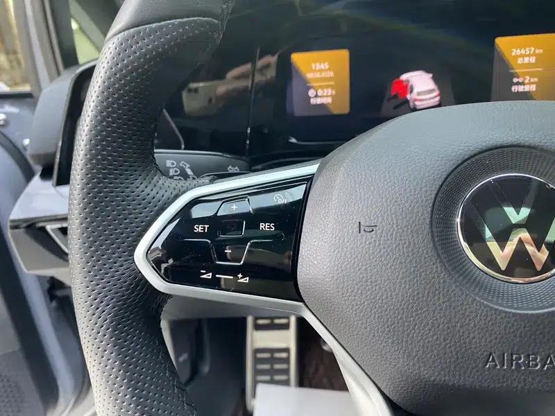 2023 Golf 280TSI DSG R-Line Lite — миниатюра 20