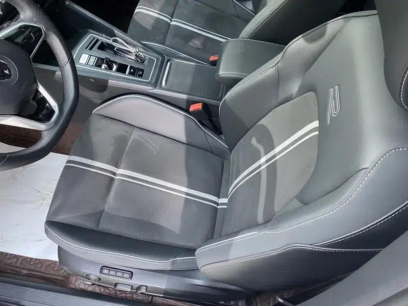 2023 Golf 280TSI DSG R-Line Lite — миниатюра 23