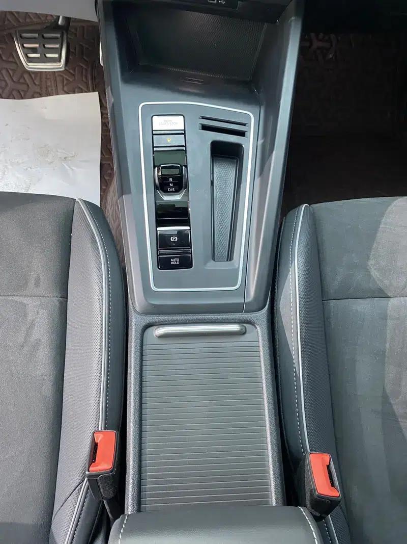 2023 Golf 280TSI DSG R-Line Lite — миниатюра 26