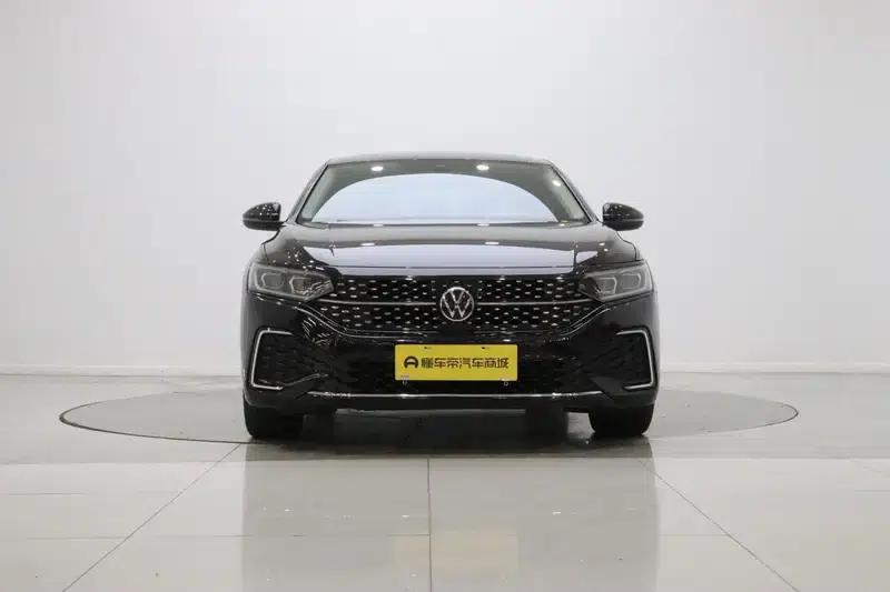 2022 Volkswagen Passat 330TSI Starry Sky Luxury Edition — миниатюра 2