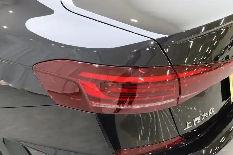 2022 Volkswagen Passat 330TSI Starry Sky Luxury Edition — миниатюра 13