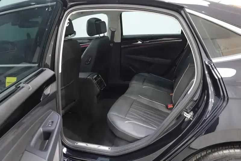 2022 Volkswagen Passat 330TSI Starry Sky Luxury Edition — миниатюра 18