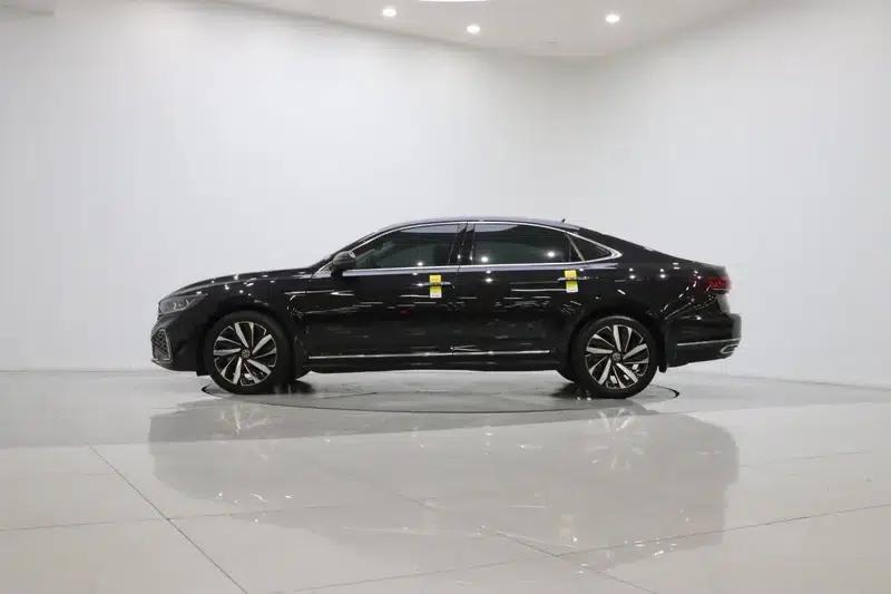 2022 Volkswagen Passat 330TSI Starry Sky Luxury Edition — миниатюра 4