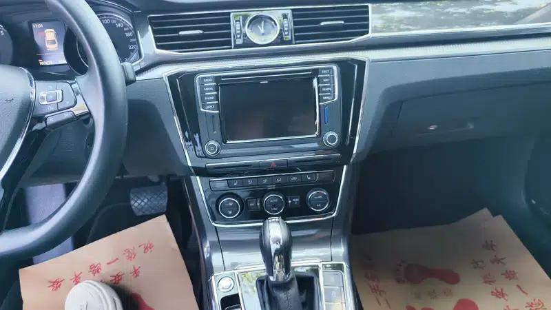 2016 Passat 330TSI DSG Royal Edition — миниатюра 7