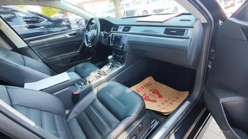 2016 Passat 330TSI DSG Royal Edition — миниатюра 10
