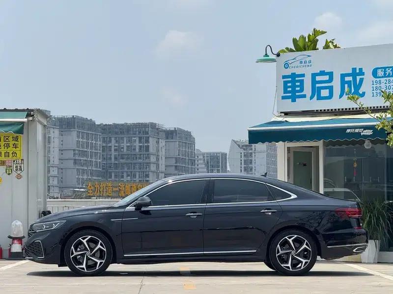 2024 Passat 380TSI Starry Sky Luxury Edition — миниатюра 3