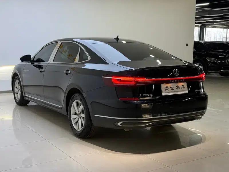 2022 Volkswagen Passat 280TSI Business Edition — миниатюра 5