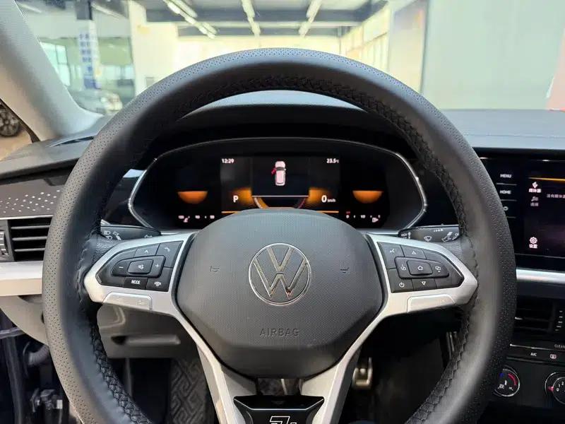 2022 Volkswagen Passat 280TSI Business Edition — миниатюра 10