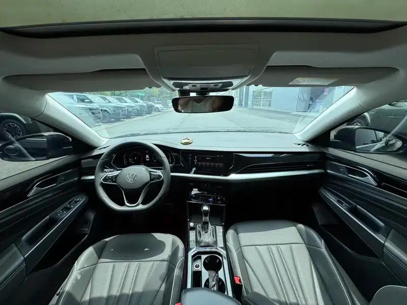 2024 Passat 330TSI Elite Edition — миниатюра 7