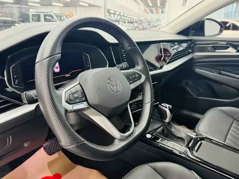 2022 Volkswagen Passat 330TSI Elite Edition — миниатюра 18
