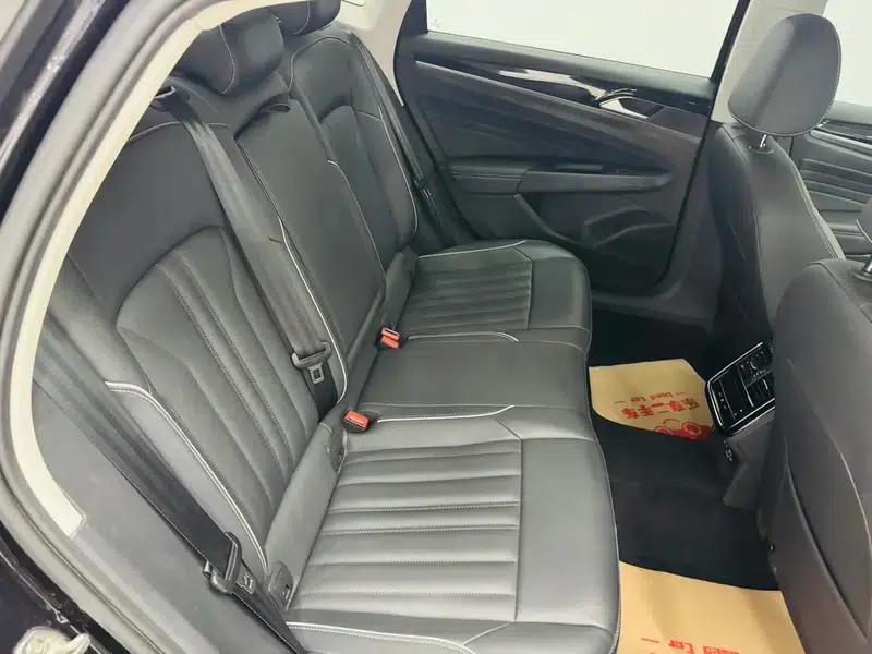 2022 Volkswagen Passat 330TSI Elite Edition — миниатюра 28