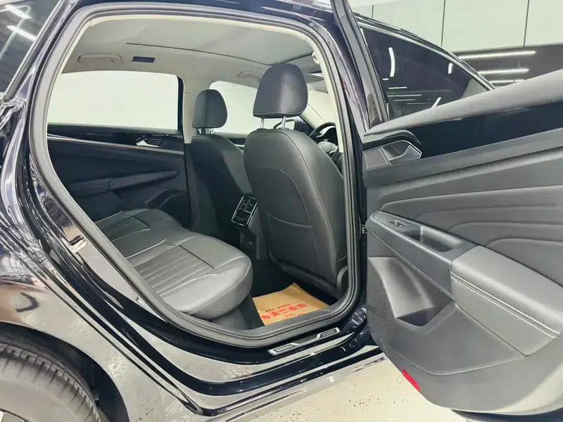 2022 Volkswagen Passat 330TSI Elite Edition — миниатюра 29