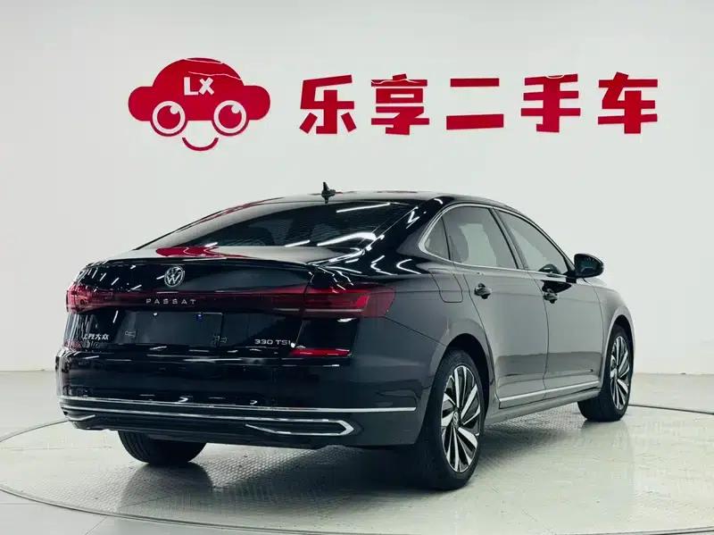 2022 Volkswagen Passat 330TSI Elite Edition — миниатюра 7