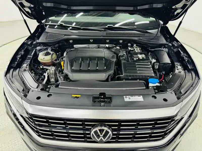 2022 Volkswagen Passat 330TSI Elite Edition — миниатюра 10